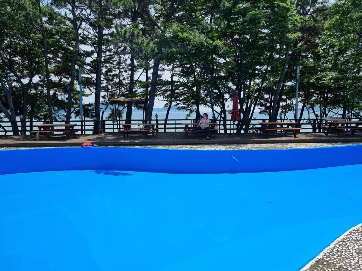 Namhae Beach Hotel エクステリア 写真