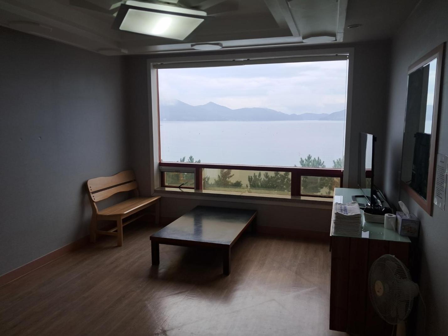 Namhae Beach Hotel エクステリア 写真