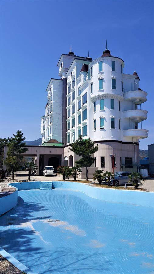 Namhae Beach Hotel エクステリア 写真